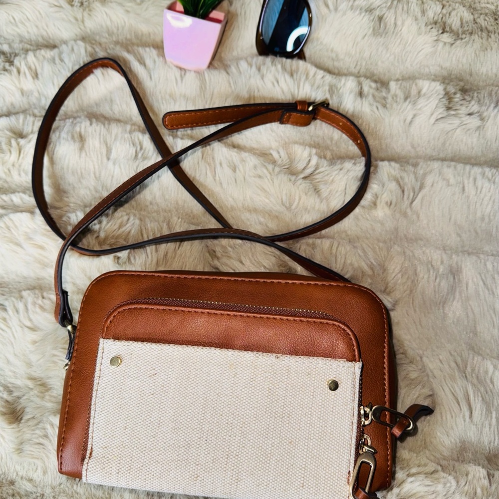 Elegant Brown and Cream Women's Crossbody Bag